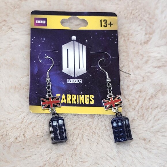 Doctor Who BBC 3-D Tardis  Phone Booth Dangle Drop Pierced Earrings NEW - Picture 1 of 6